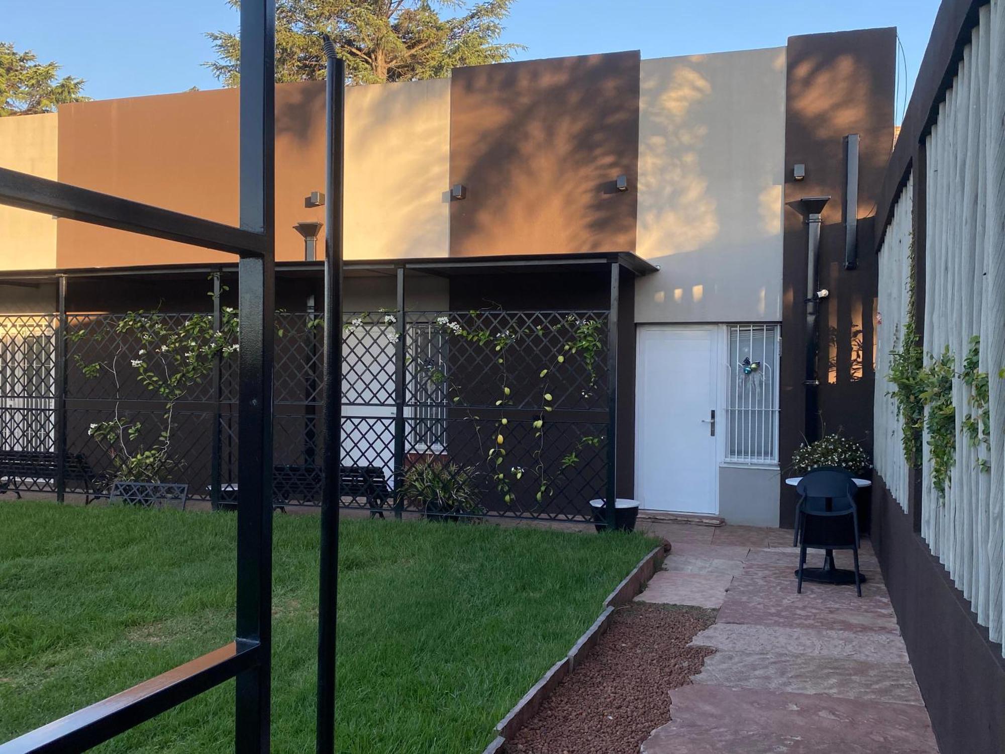 Eze Inn Boutique Hotel Ezeiza Bagian luar foto